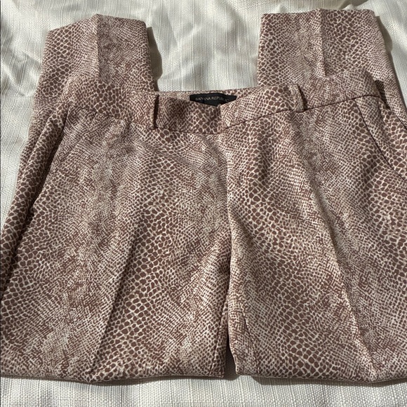 Banana Republic Pants - Banana Republic Brown Patterned Pants